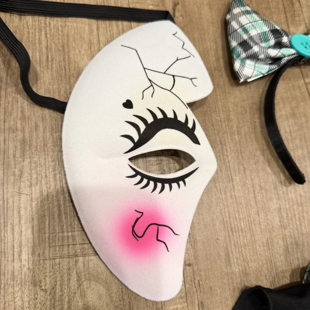 Good Dark Doll Costume Kids Small 4-6 Plaid Spooky Broken Porcelain Mask Set